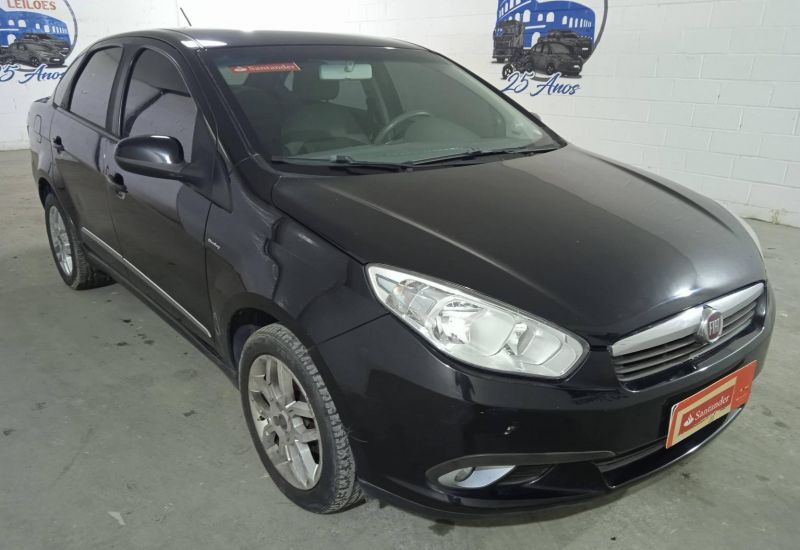 LOTE 10 FIAT/GRAND SIENA ESSENCE 1.6 16V E.TORQ FLEX 2014/2014