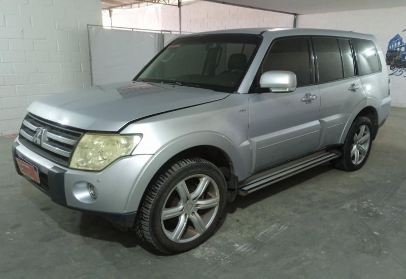 LOTE 20 MITSUBISHI/PAJERO FULL GLS 3.8 V6 GASOLINA 2007/2008