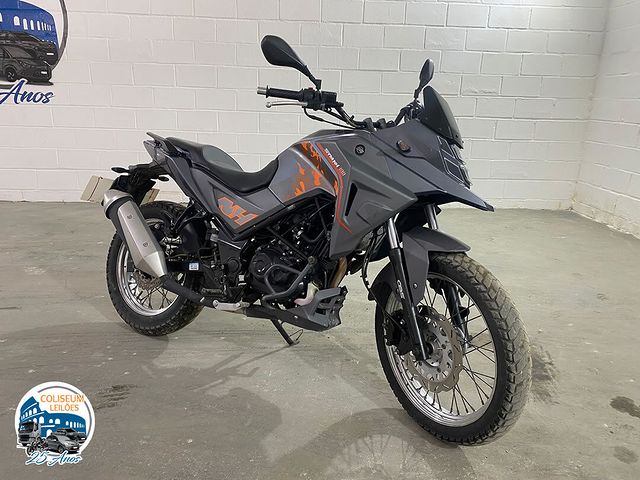 LOTE 012 - DAFRA NH 190 SYM 2022