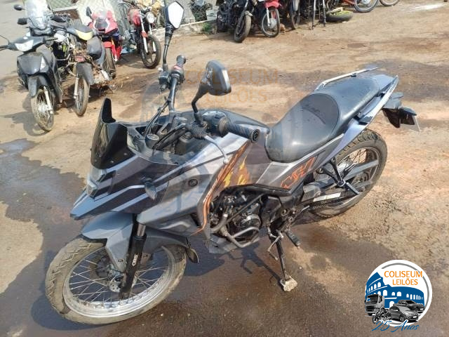 LOTE 25 DAFRA NH 190SYM CBS 2022/2023  